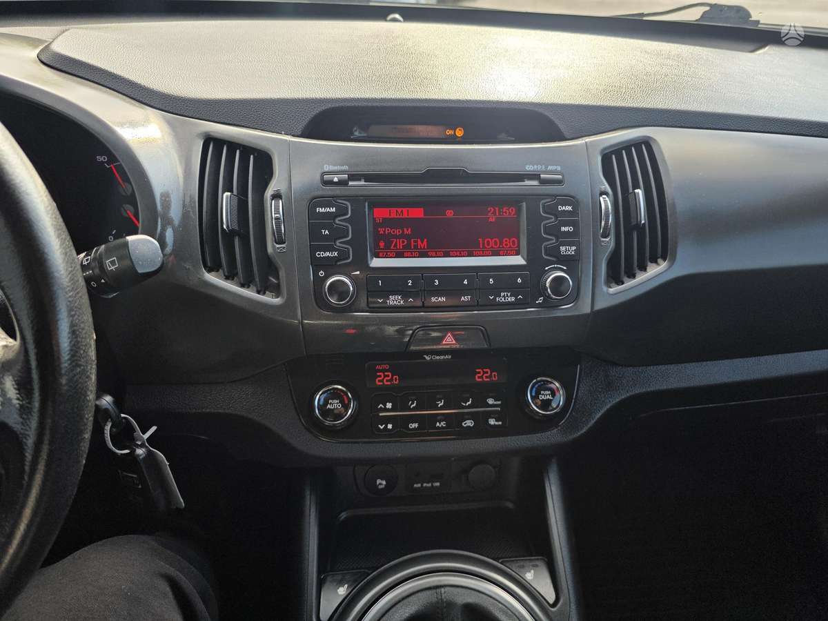 Kia Sportage 2012 — photo 14