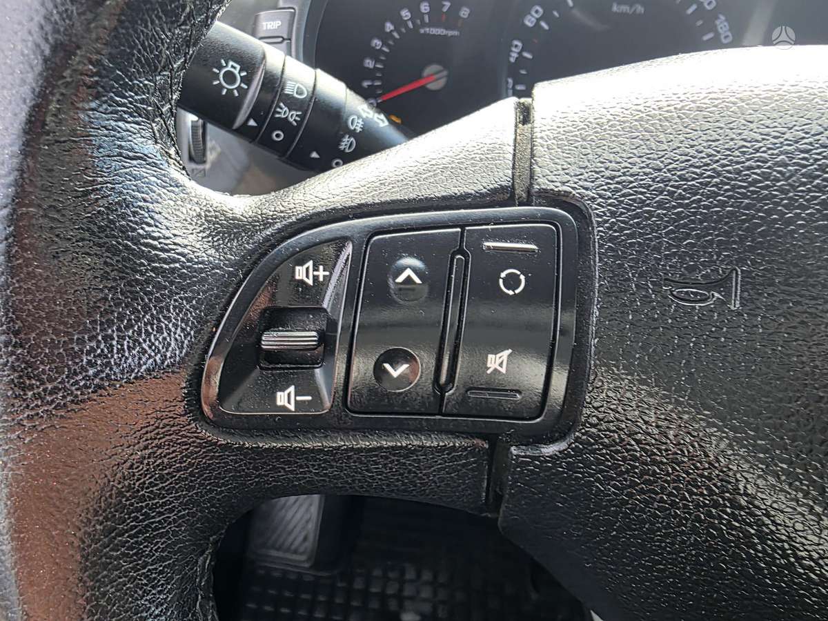 Kia Sportage 2012 — photo 18
