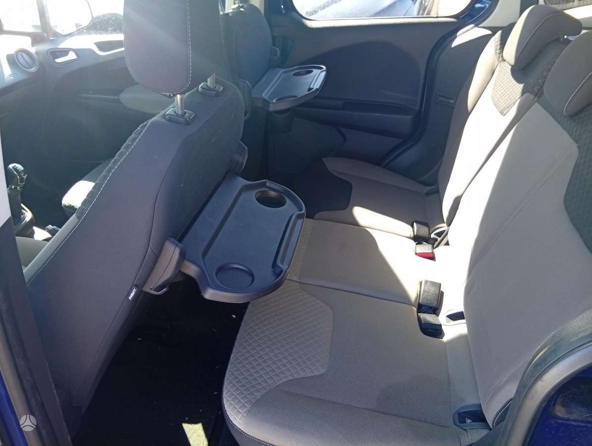 Ford Tourneo 2015 — фото 10
