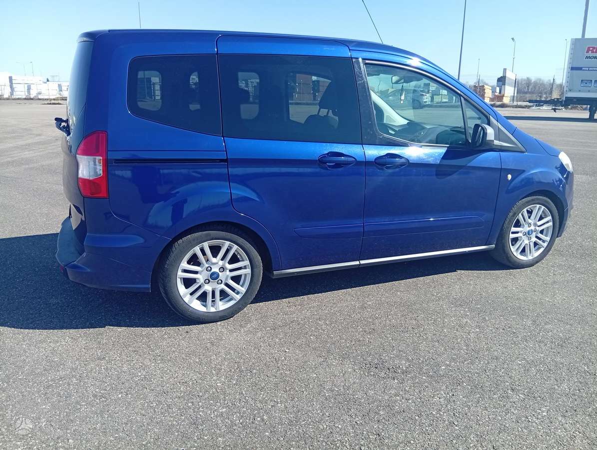 Ford Tourneo 2015 — фото 5