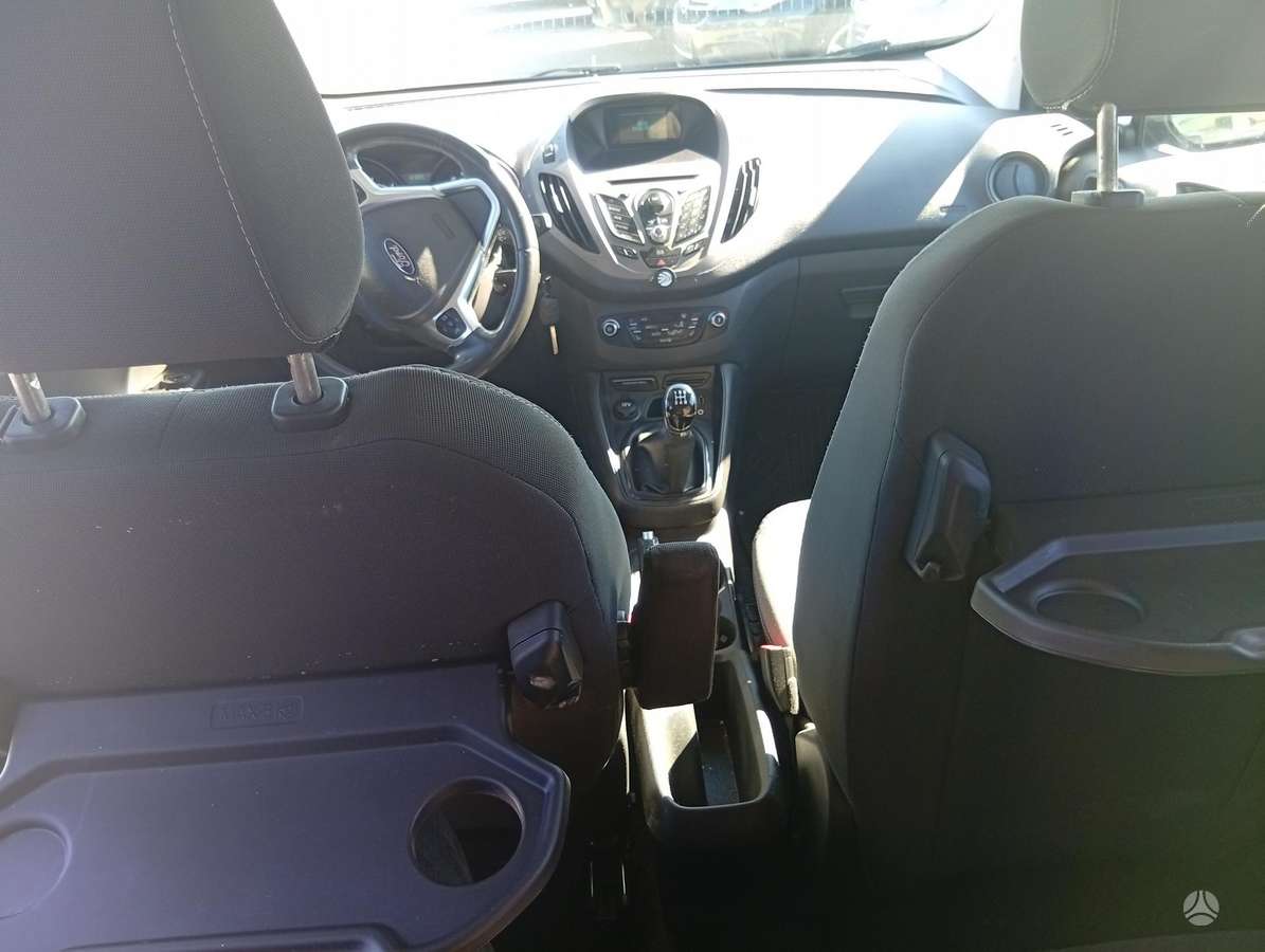 Ford Tourneo 2015 — фото 9