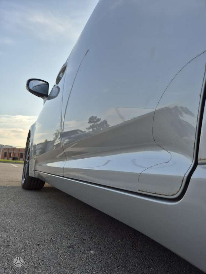 Toyota Avensis 2014 — photo 10