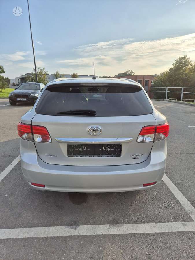 Toyota Avensis 2014 — engine 2231 cm³, 150 HP (110kW)