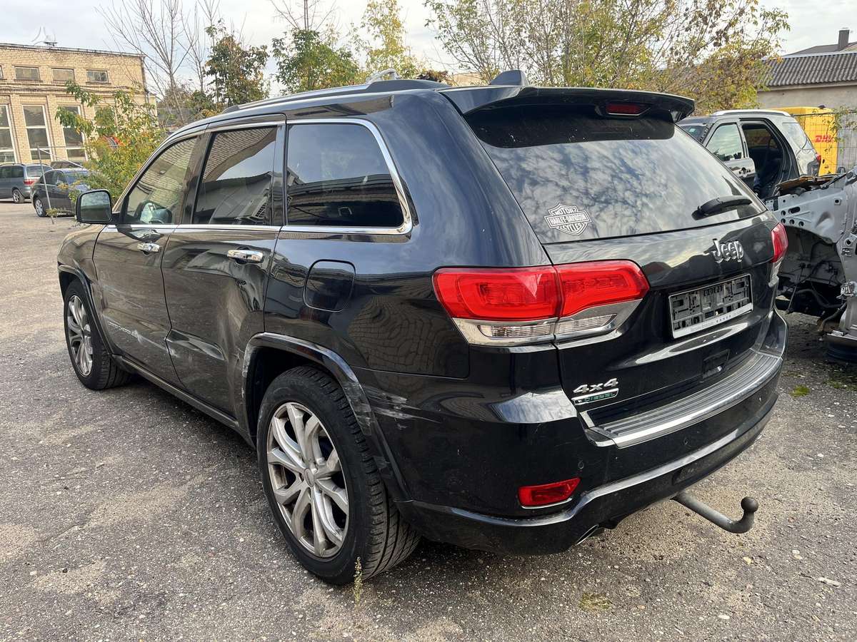 Jeep Grand 2014 — rear view