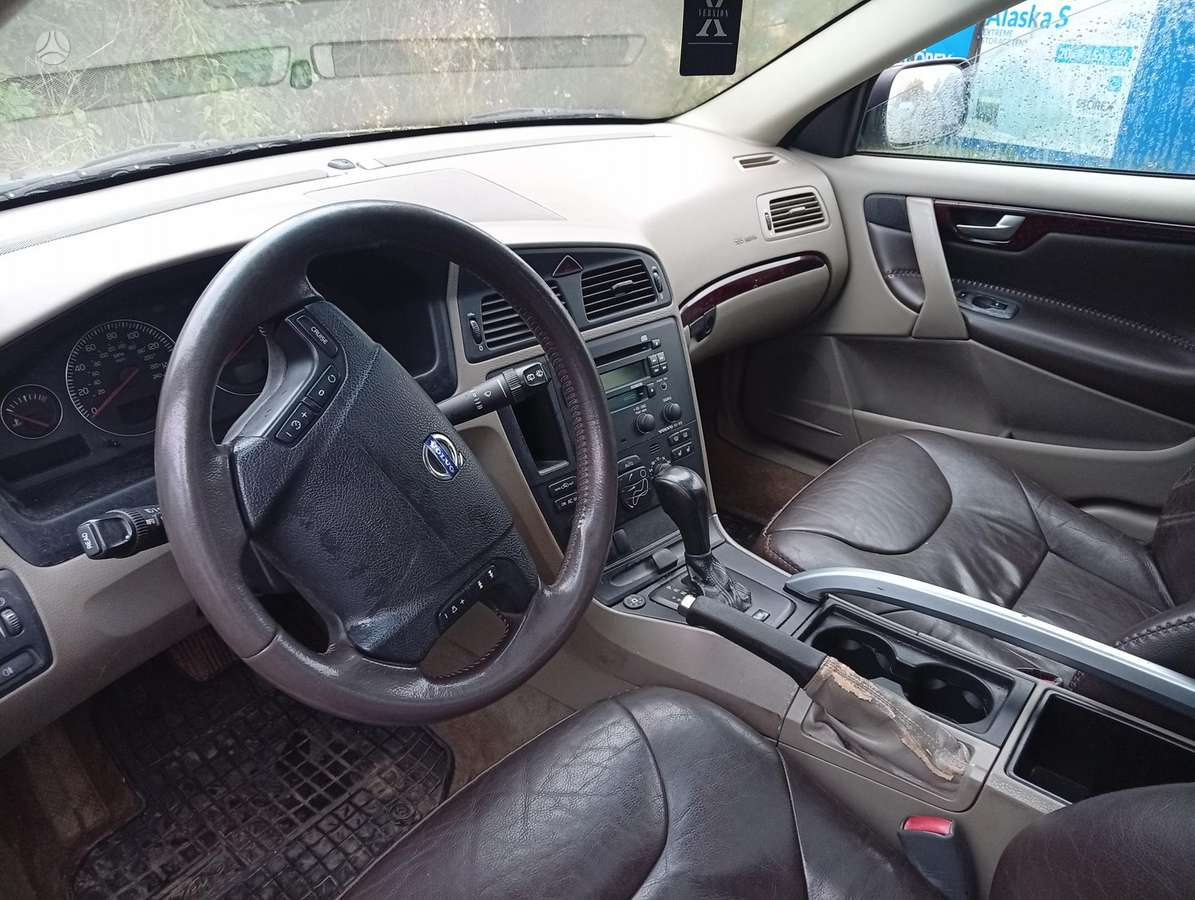 Volvo XC70 2004 — photo 11