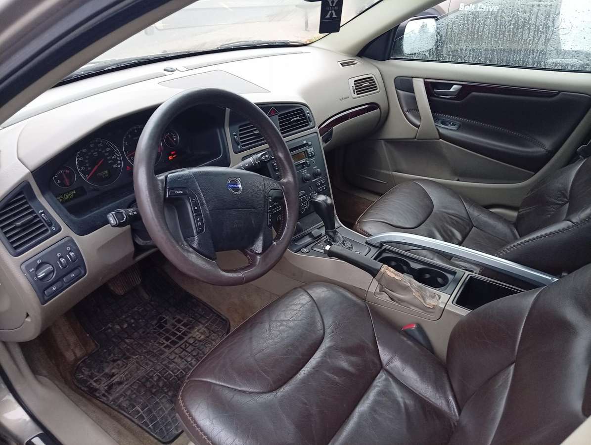 Volvo XC70 2004 — photo 6