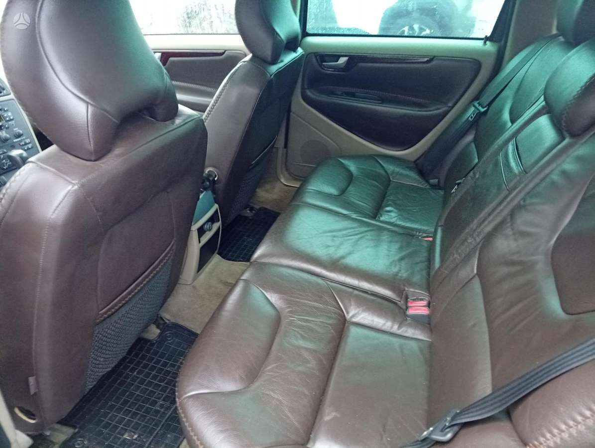 Volvo XC70 2004 — photo 7