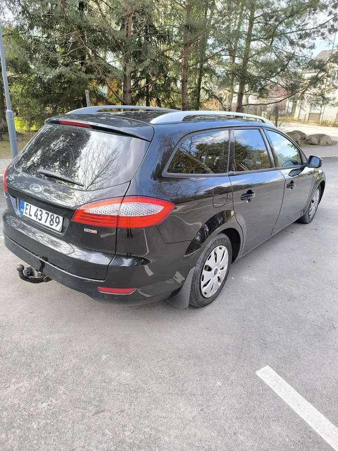 Ford Mondeo 2009 — вигляд ззаду