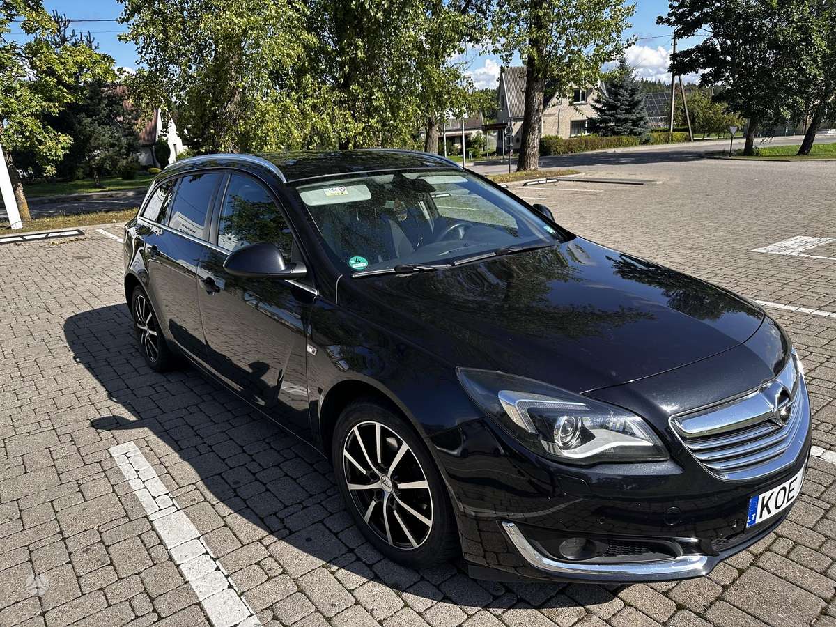 Opel Insignia 2014 — салон