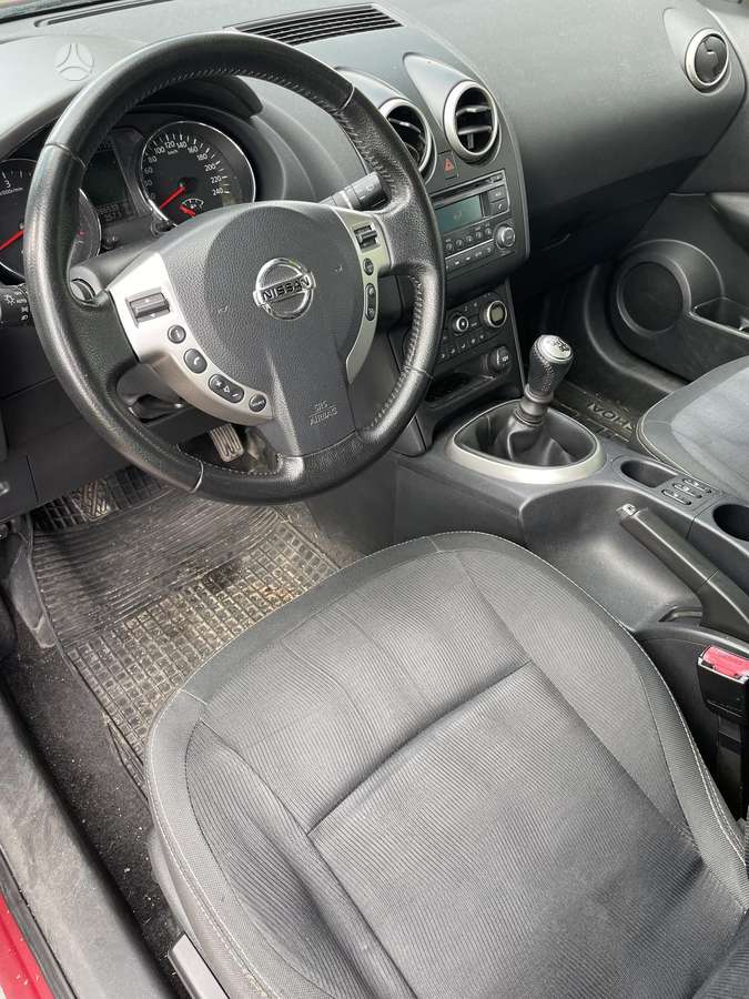 Nissan Qashqai 2011 — photo 13