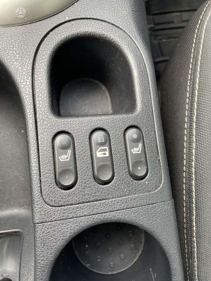 Nissan Qashqai 2011 — photo 16