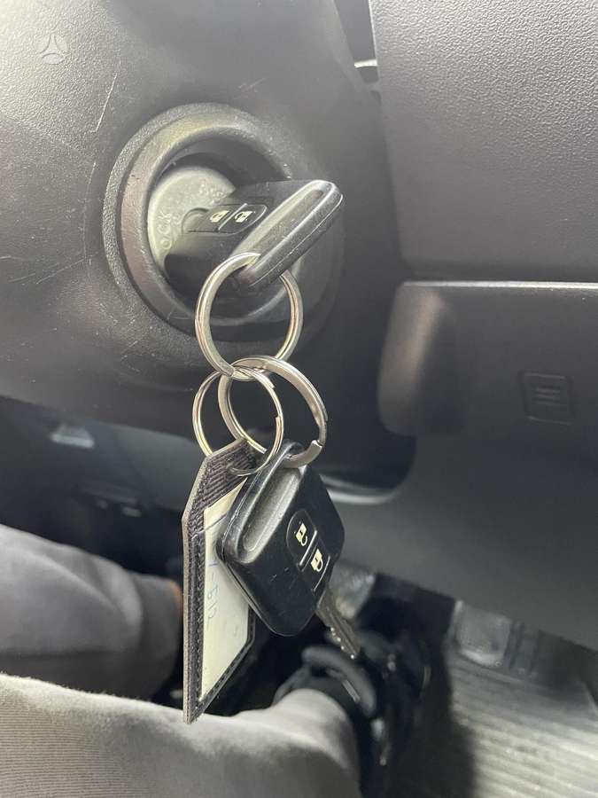Nissan Qashqai 2011 — photo 17