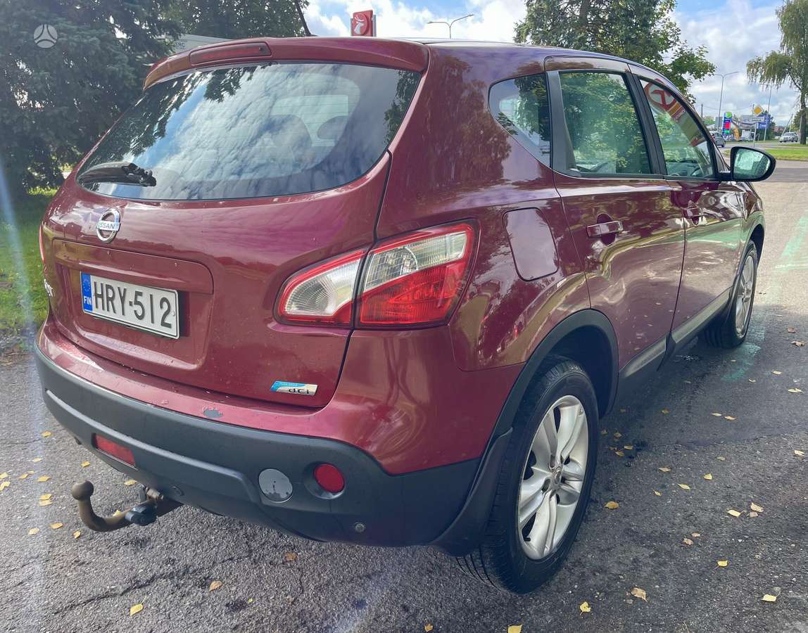 Nissan Qashqai 2011 — engine 1461 cm³, 106 HP (78kW)