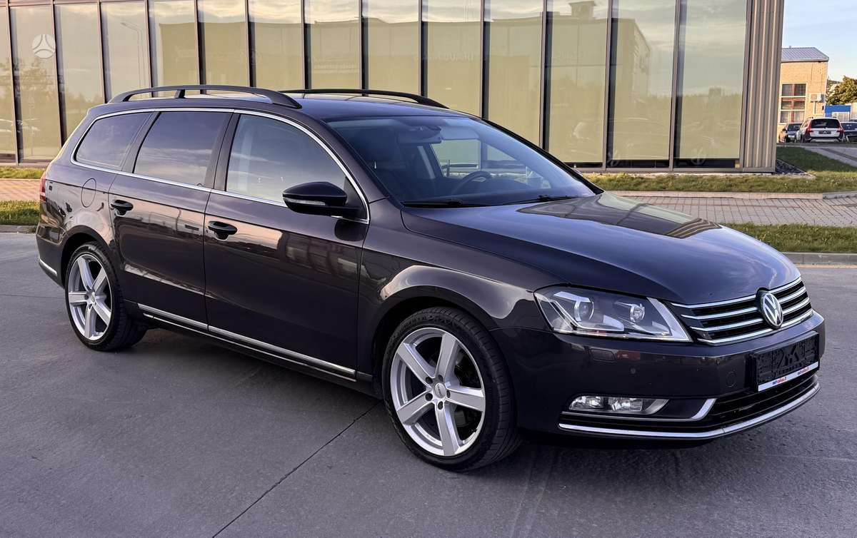 Volkswagen Passat 2011 — photo 12