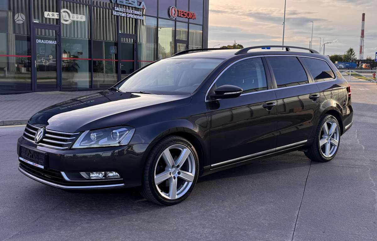 Volkswagen Passat 2011 — engine 1968 cm³, 140 HP (103kW)
