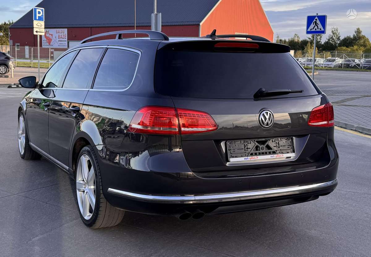 Volkswagen Passat 2011 — photo 7