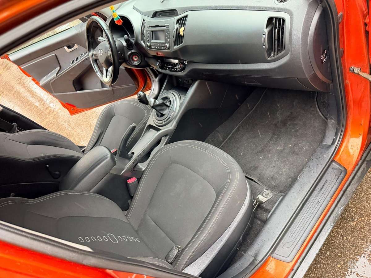 Kia Sportage 2011 — photo 9