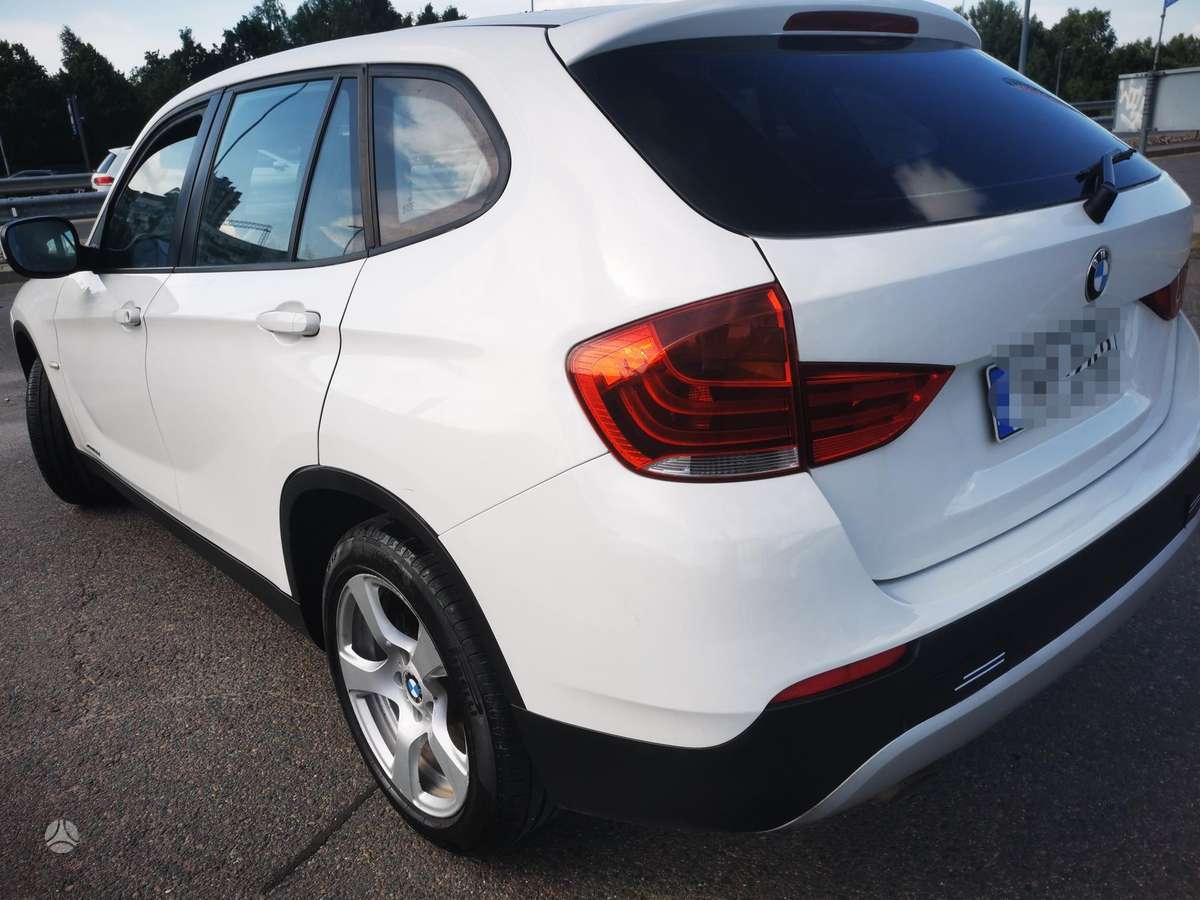 BMW X1 2012 — photo 25