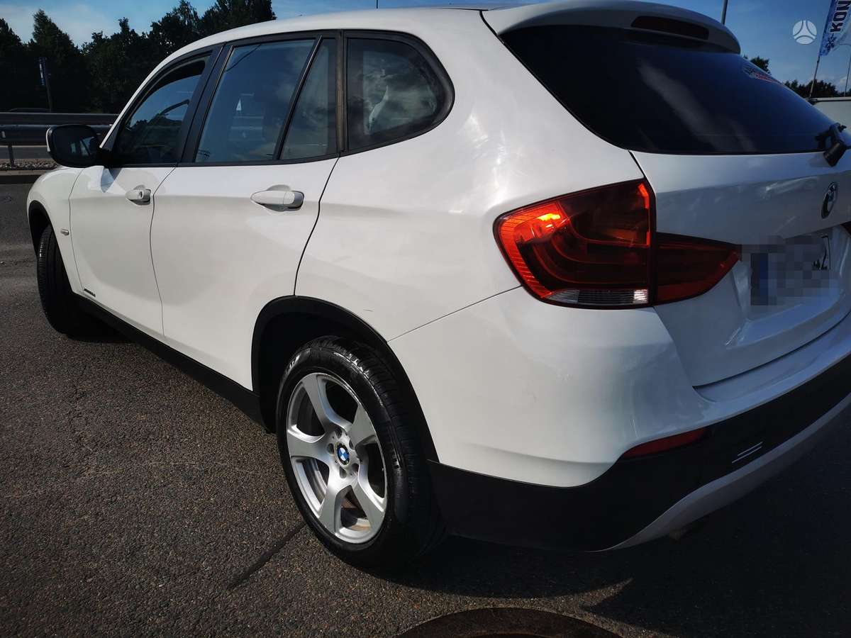 BMW X1 2012 — photo 30