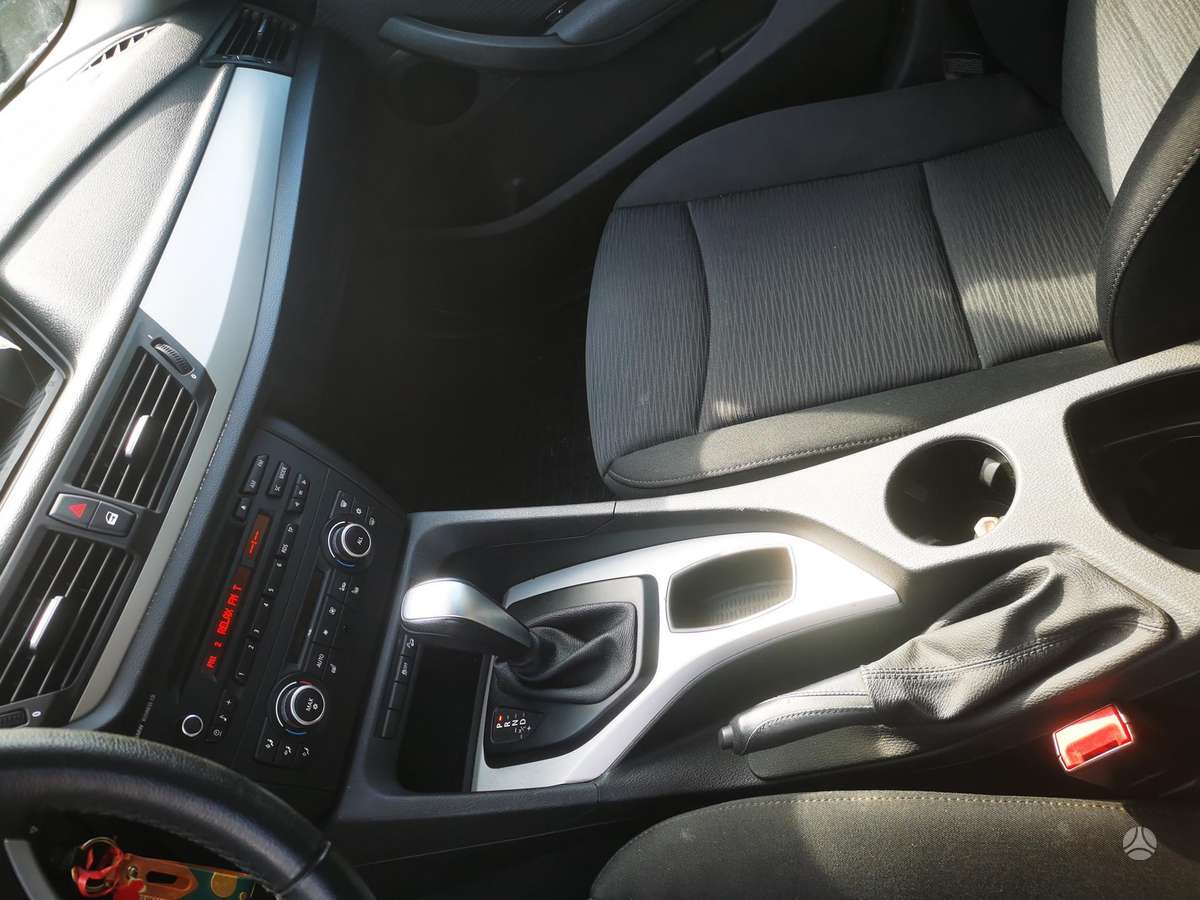 BMW X1 2012 — photo 5