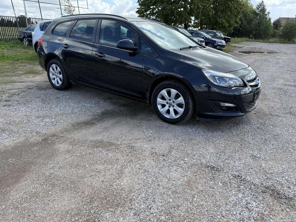 Opel Astra 2015 — engine 1364 cm³, 140 HP (103kW)
