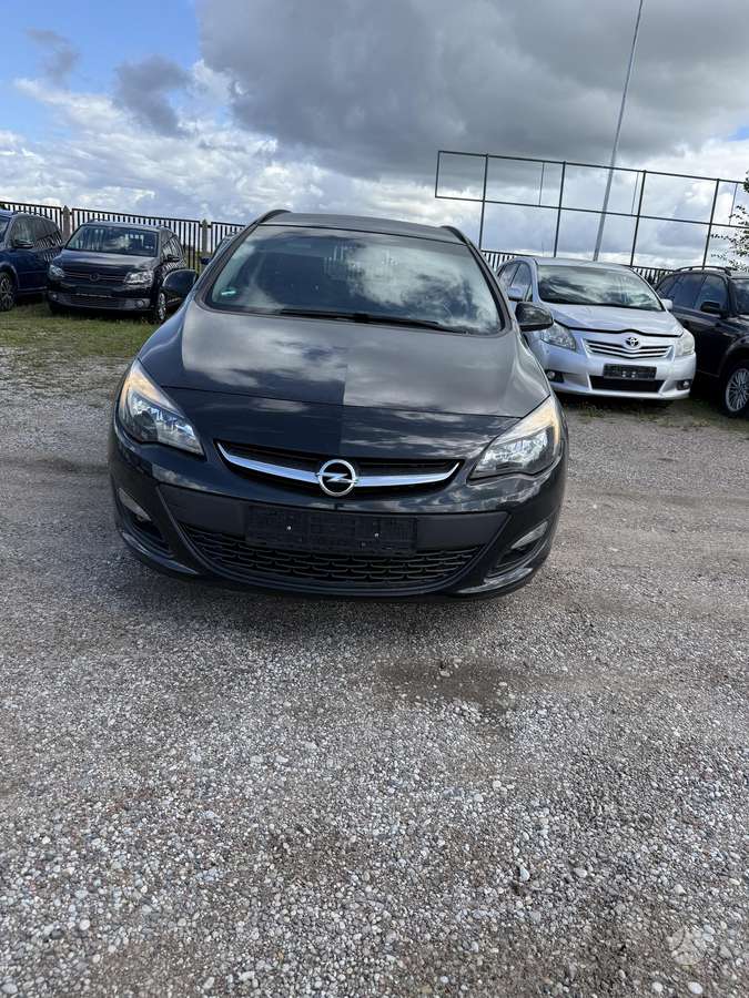 Opel Astra 2015 — photo 7