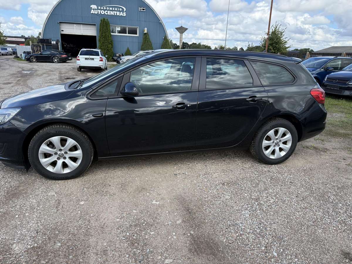 Opel Astra 2015 — photo 8