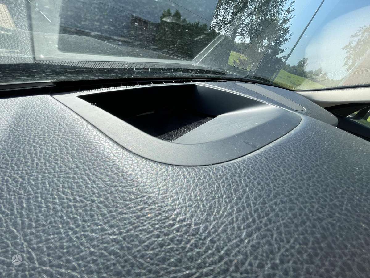 BMW 523 2011 — photo 21
