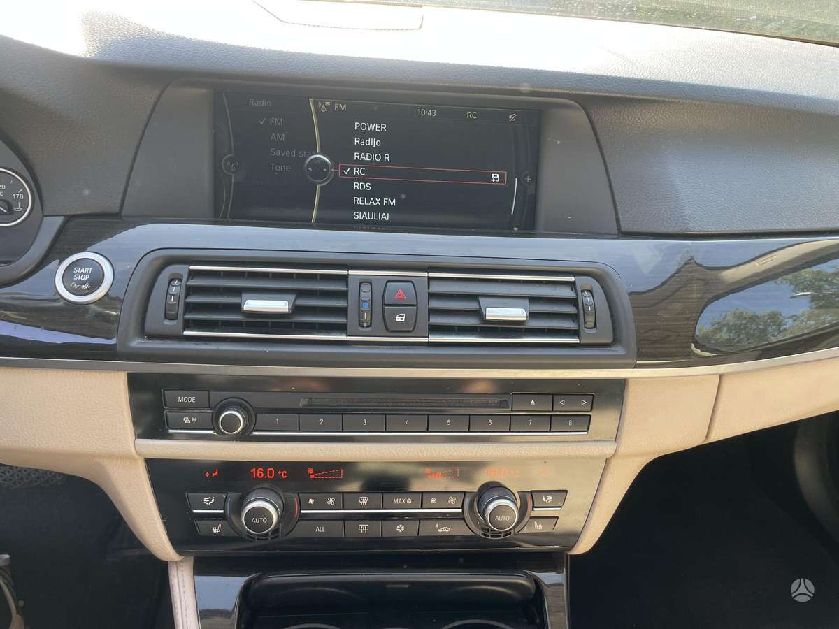 BMW 523 2011 — photo 24