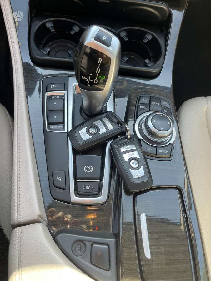 BMW 523 2011 — photo 25