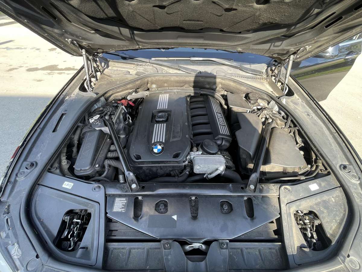 BMW 523 2011 — photo 27