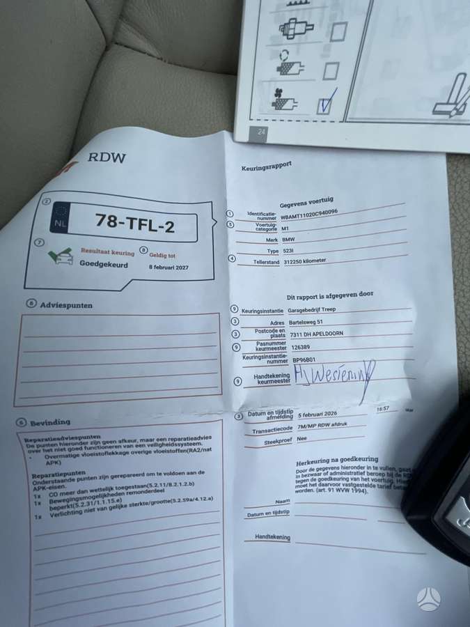 BMW 523 2011 — photo 29