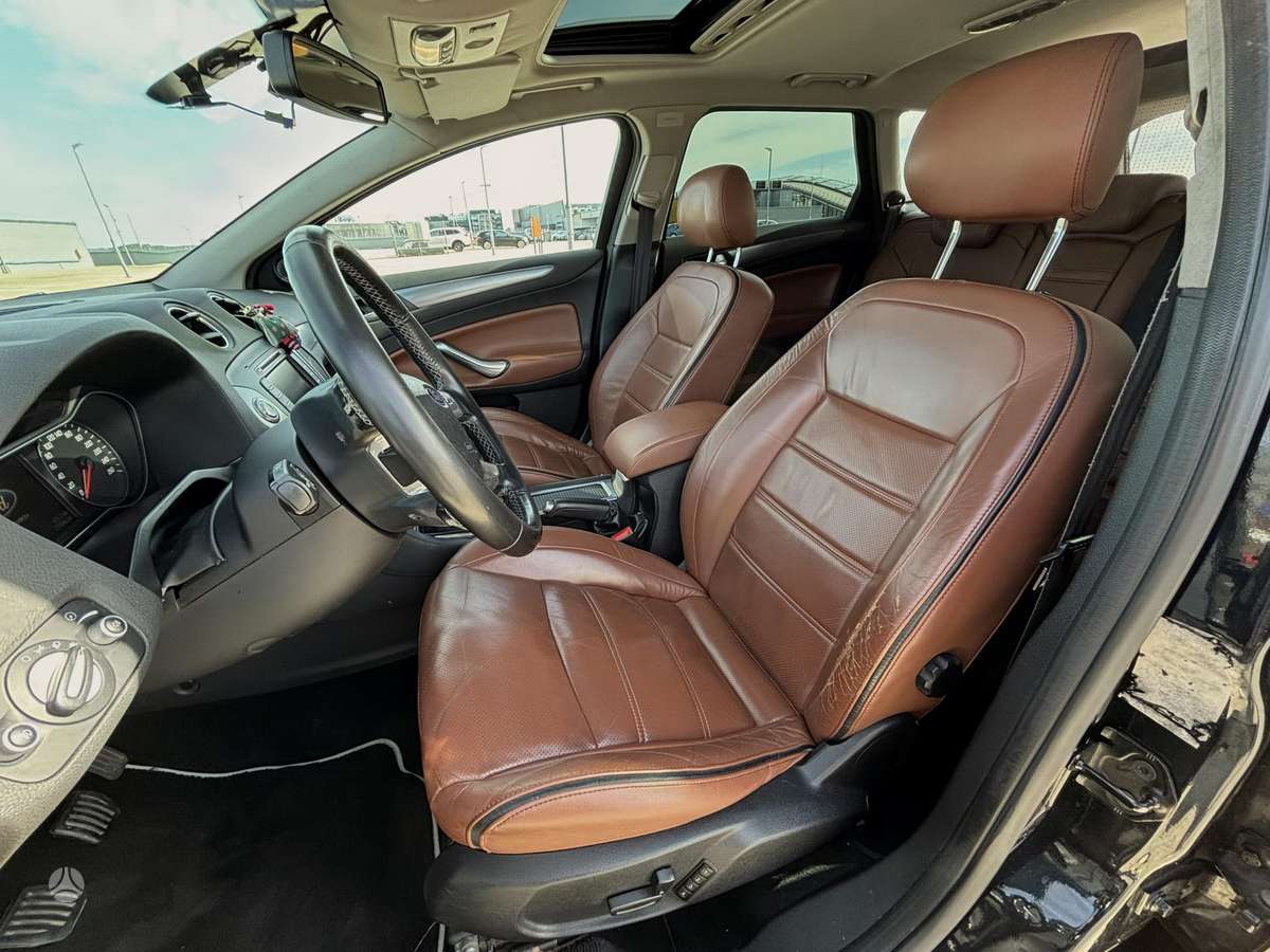 Ford Mondeo 2011 — photo 11