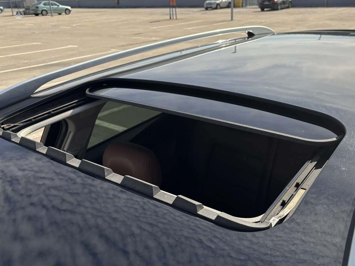Ford Mondeo 2011 — photo 17