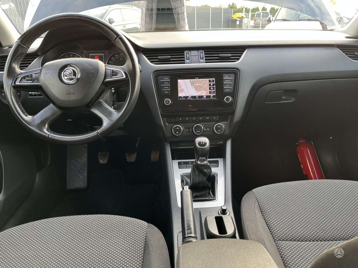 Skoda Octavia 2015 — photo 9