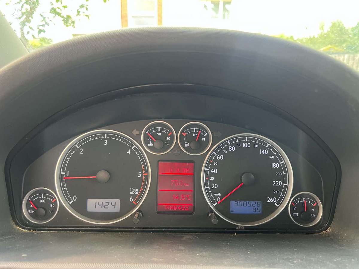 Volkswagen Sharan 2007 — photo 6