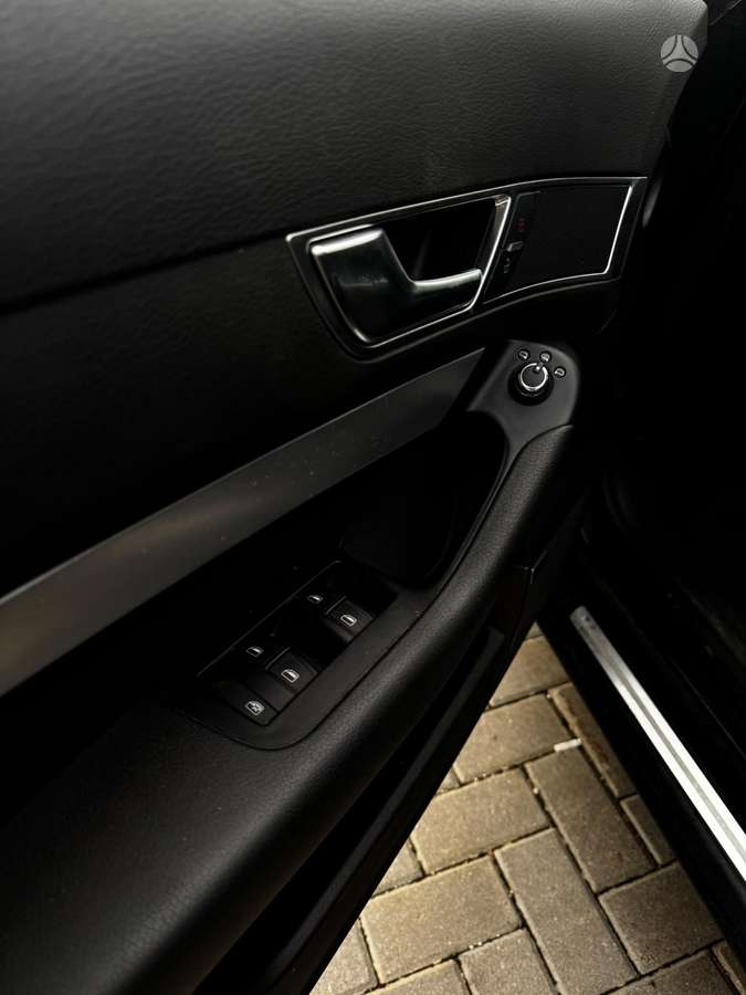 Audi A6 2009 — photo 12