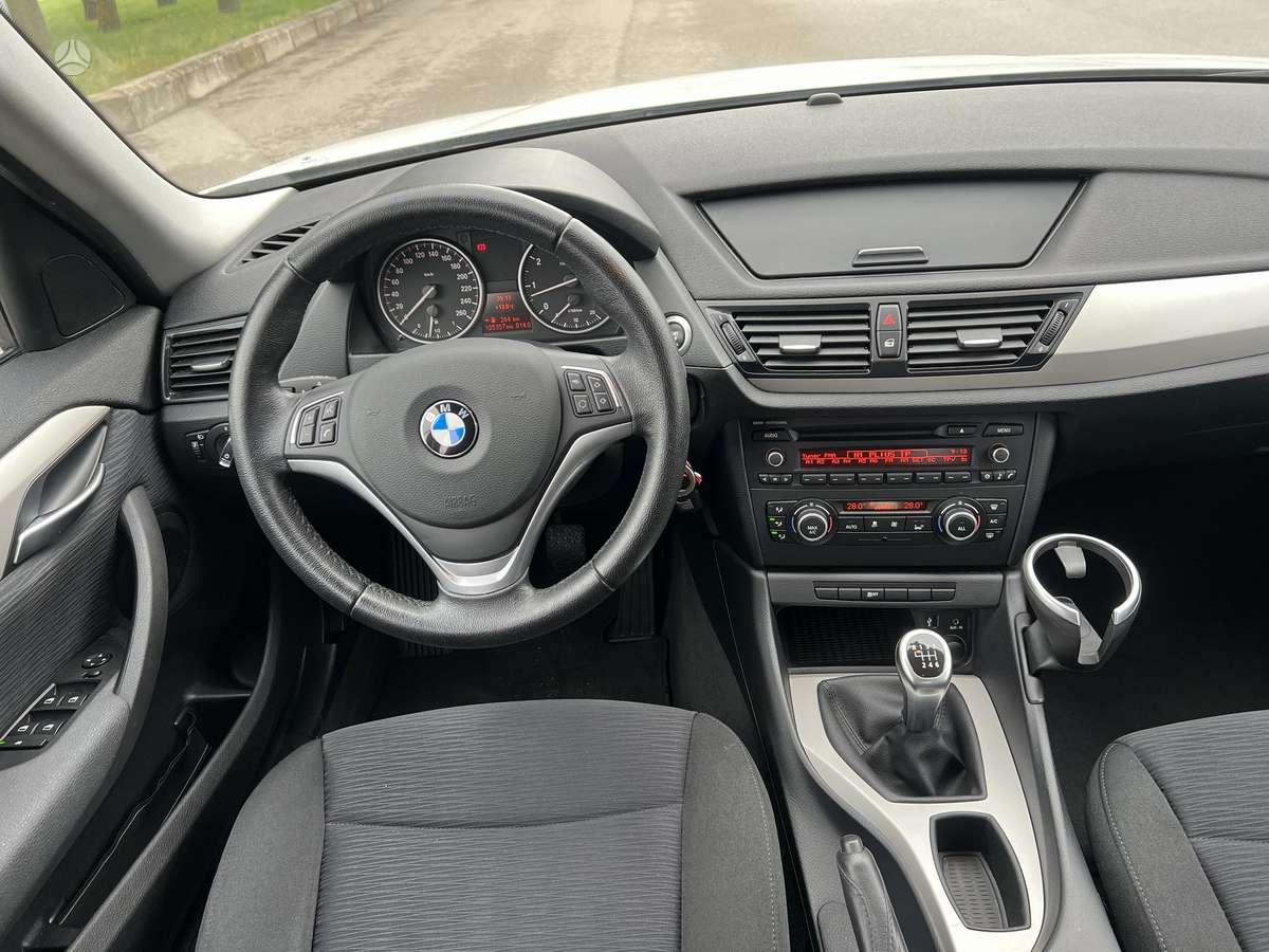 BMW X1 2013 — фото 10