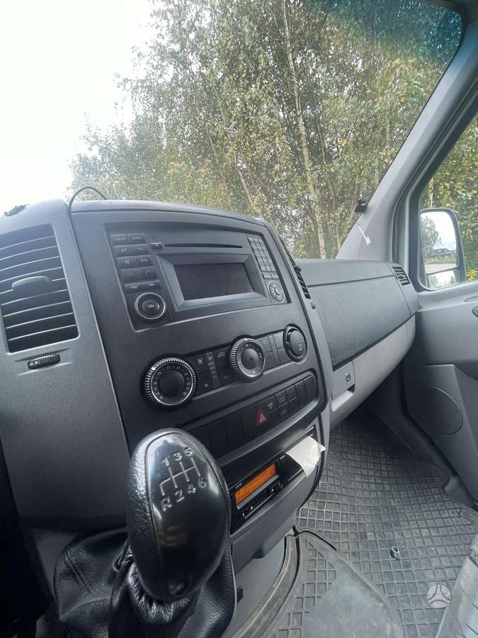 Mercedes-Benz Sprinter 2012 — photo 10