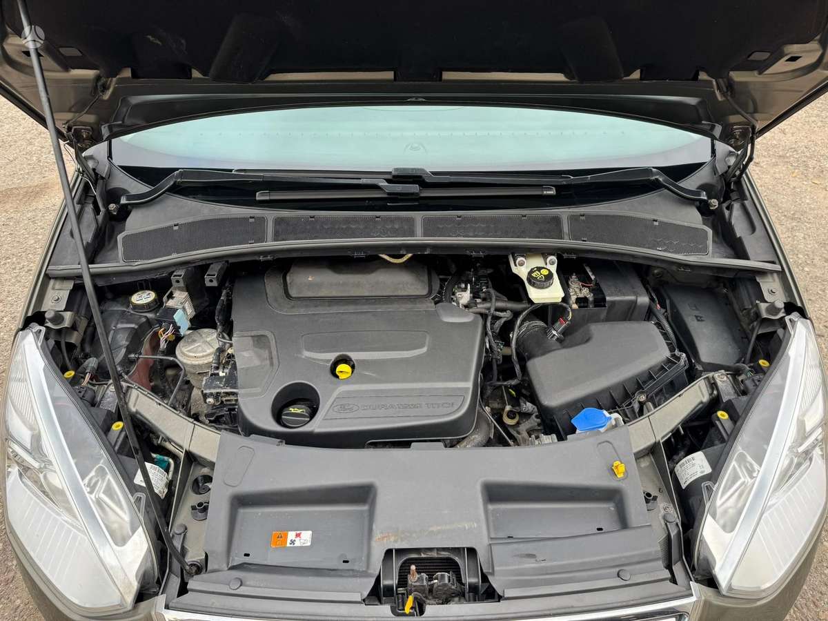 Ford Galaxy 2012 — фото 20