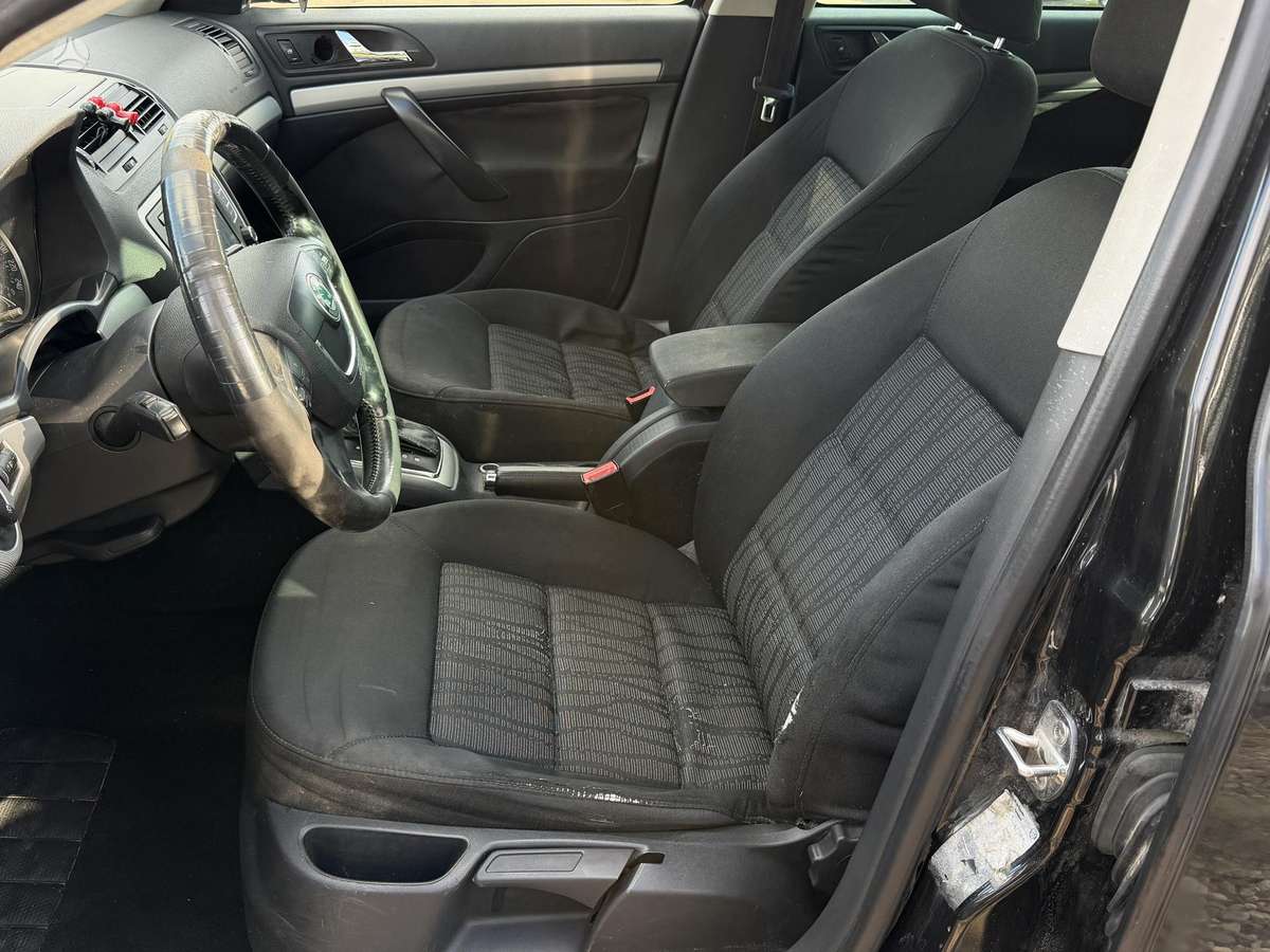 Skoda Octavia 2009 — photo 7