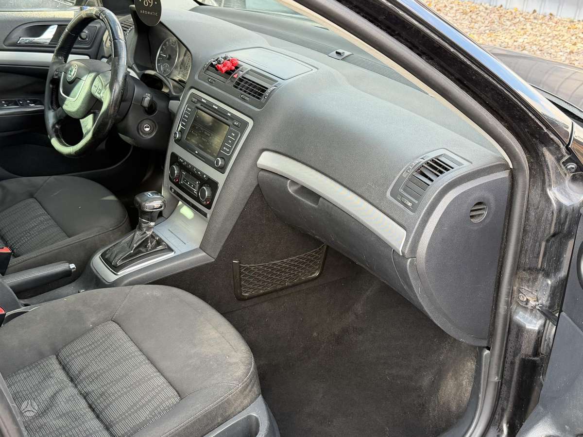 Skoda Octavia 2009 — photo 8