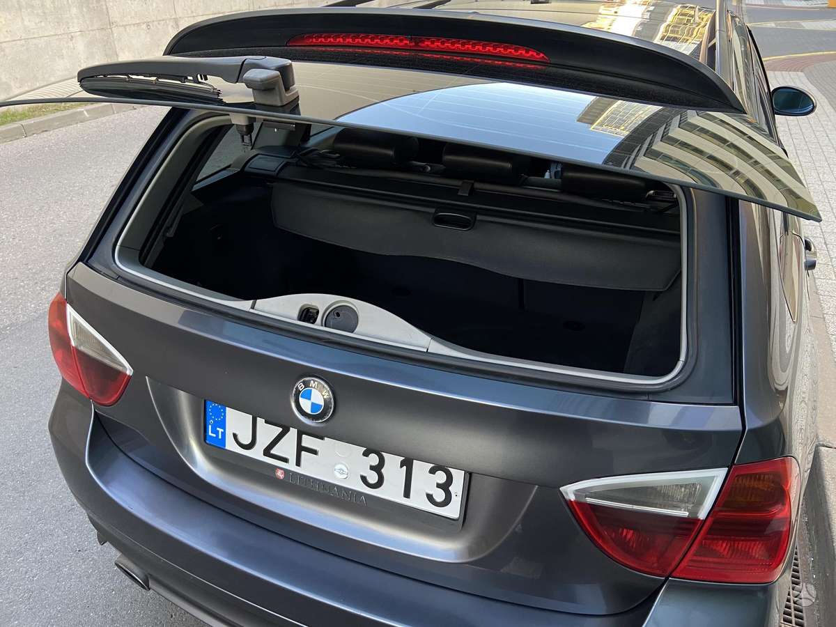 BMW 320 2008 — photo 11