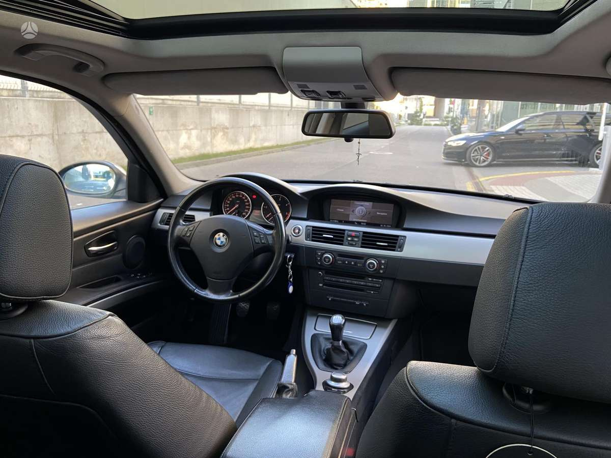 BMW 320 2008 — photo 15
