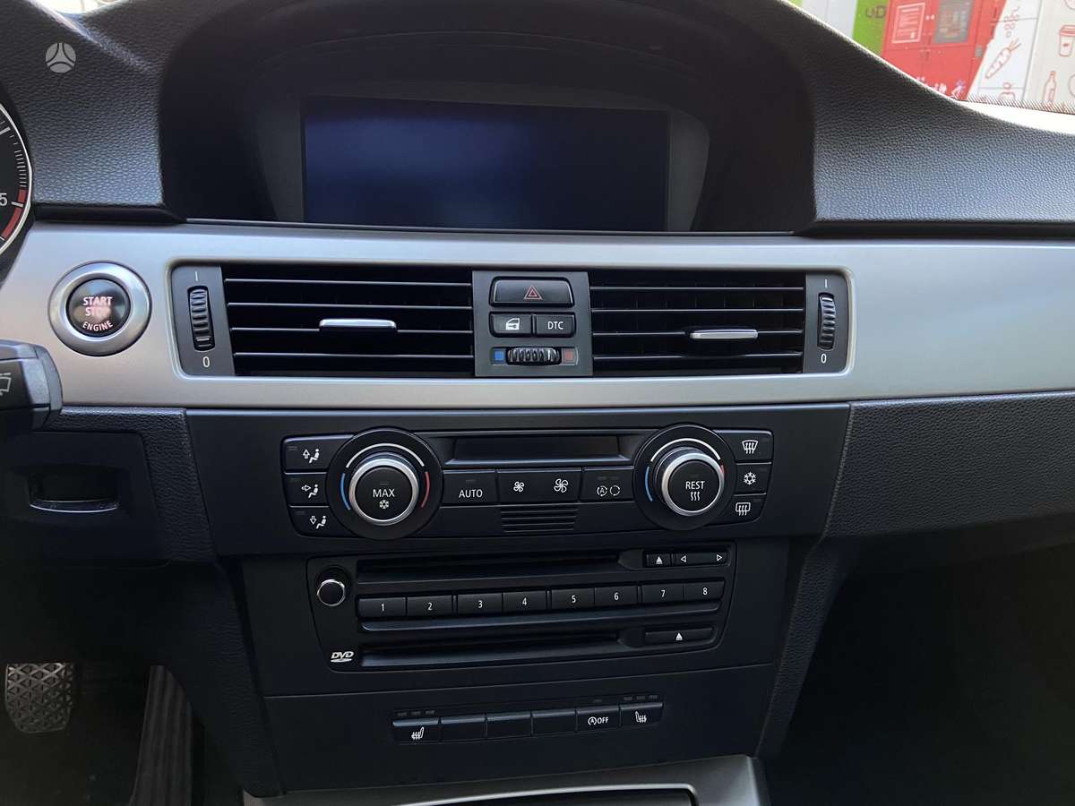 BMW 320 2008 — photo 18