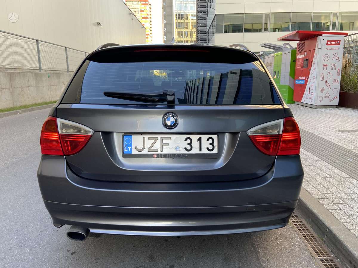 BMW 320 2008 — photo 6