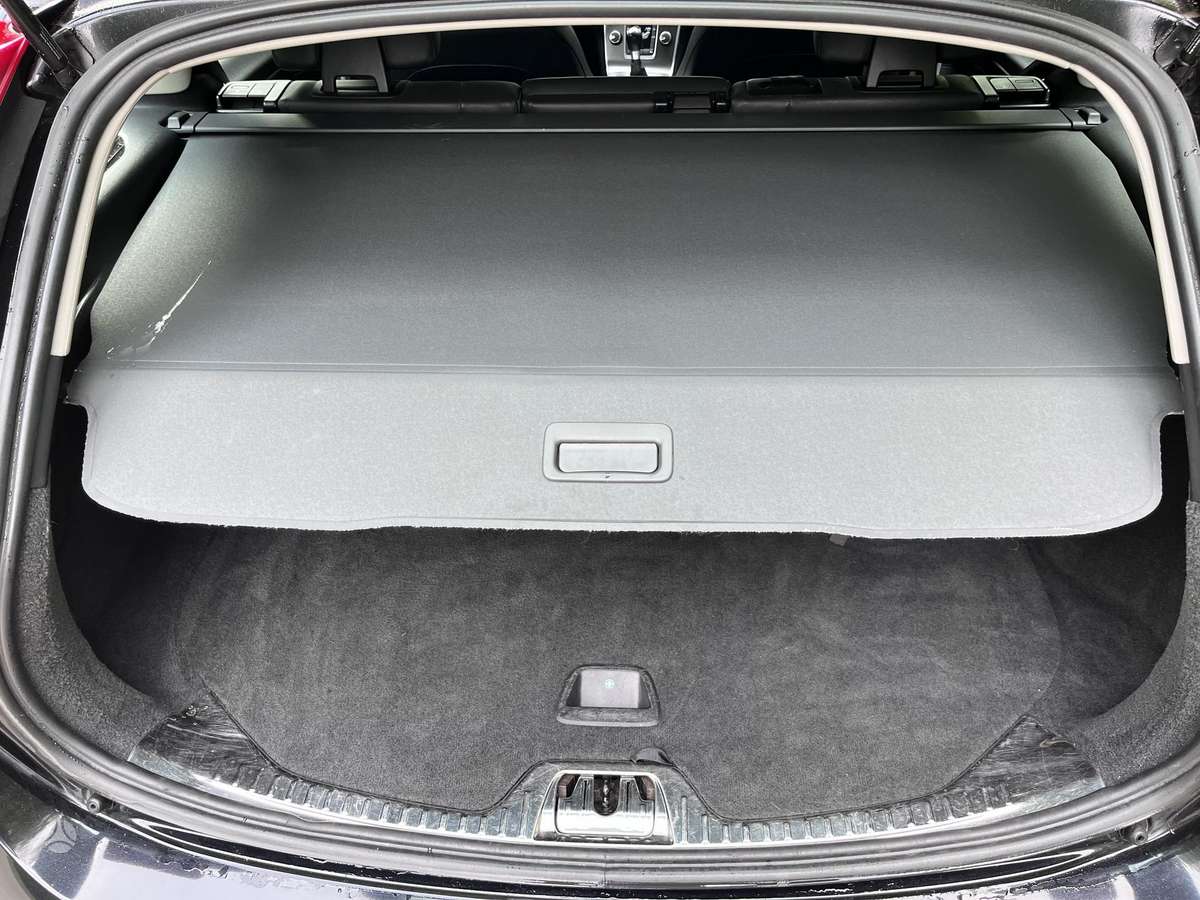 Volvo V60 2014 — photo 19