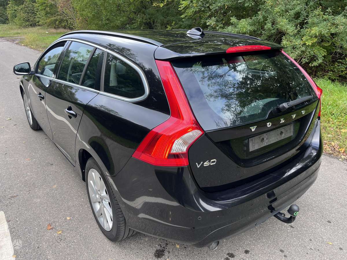 Volvo V60 2014 — photo 5
