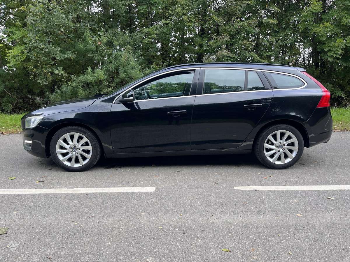 Volvo V60 2014 — photo 8