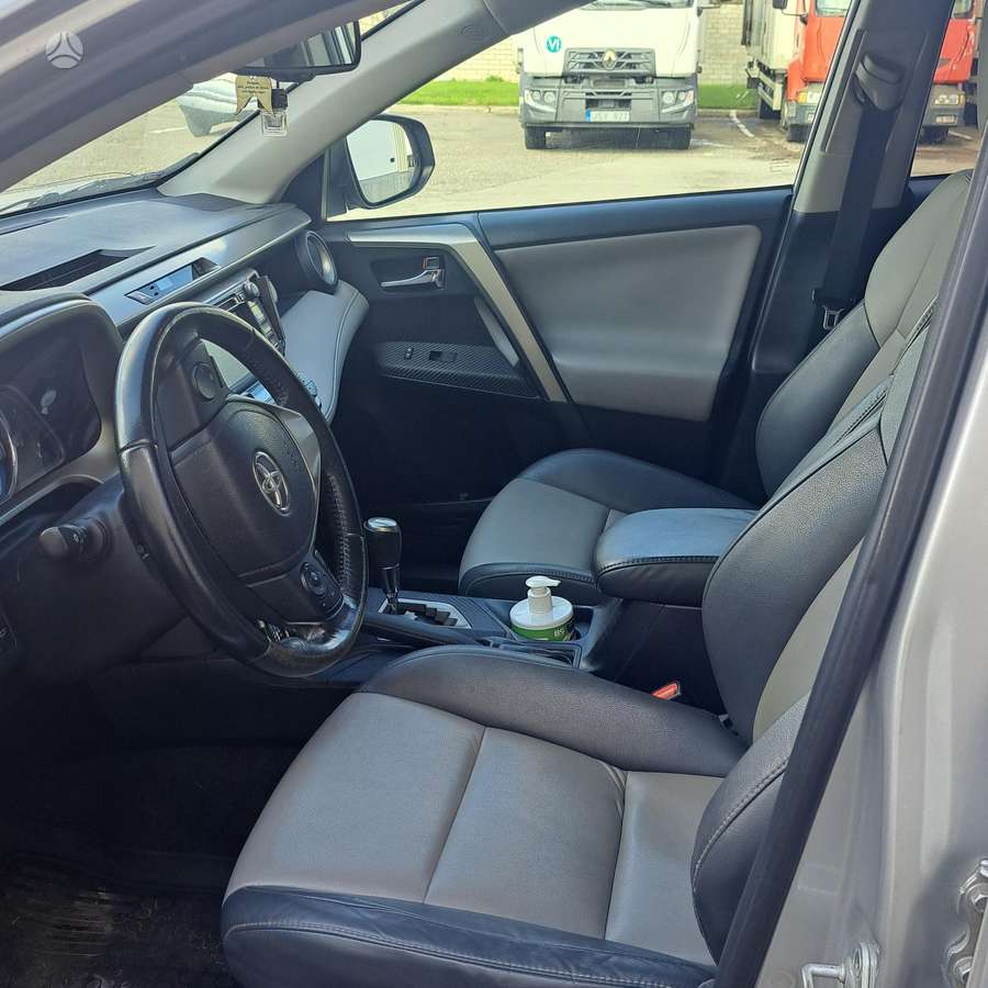 Toyota RAV4 2014 — photo 6